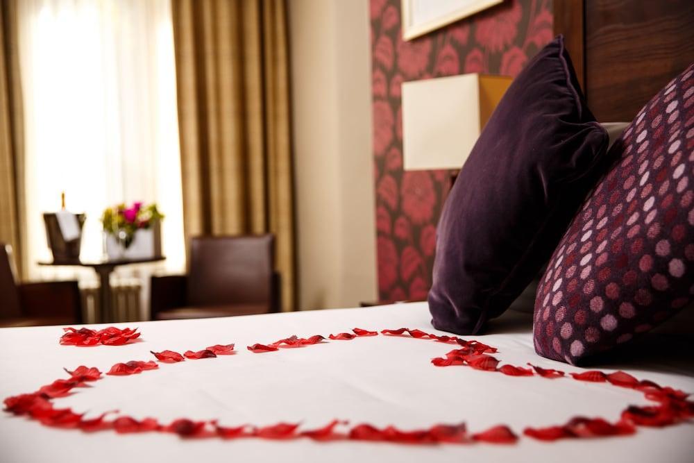 Mercure Bradford, Bankfield Hotel Брадфорт Екстериор снимка