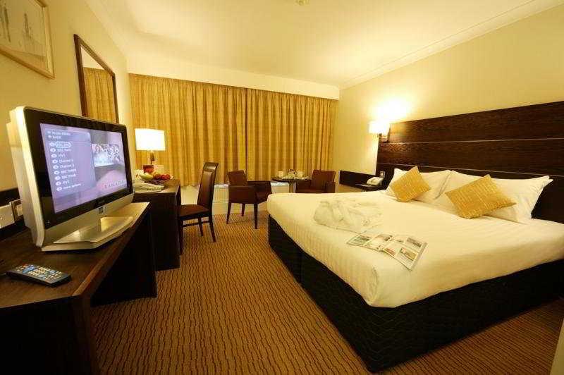 Mercure Bradford, Bankfield Hotel Брадфорт Стая снимка